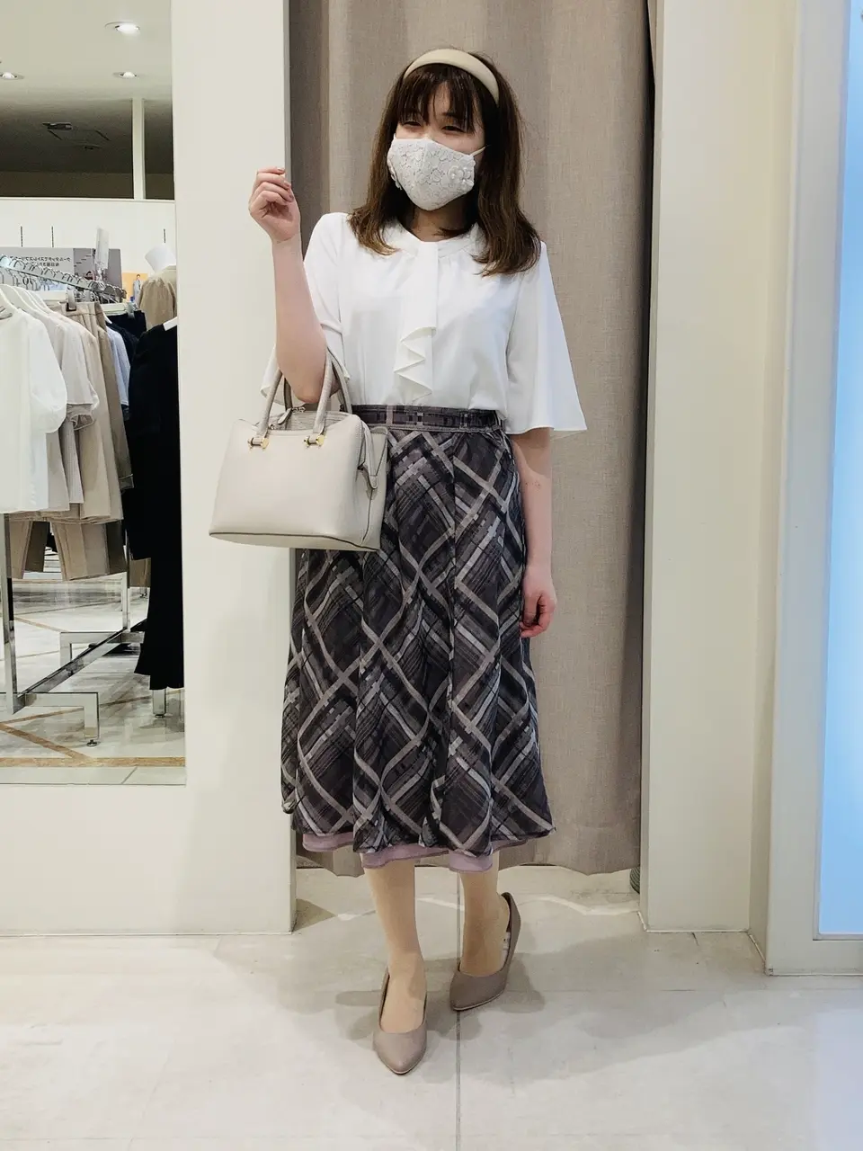 ANY SIS 川根　彩 コーディネート画像