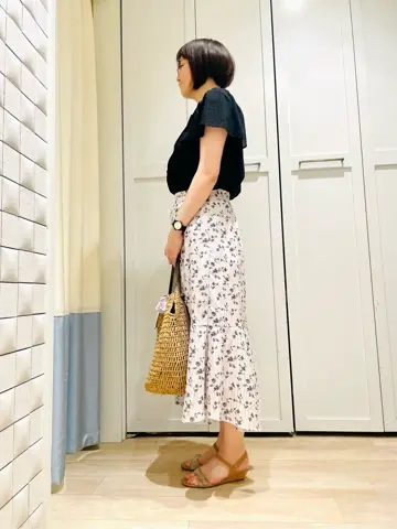 ANY SIS スタッフ コーディネート画像