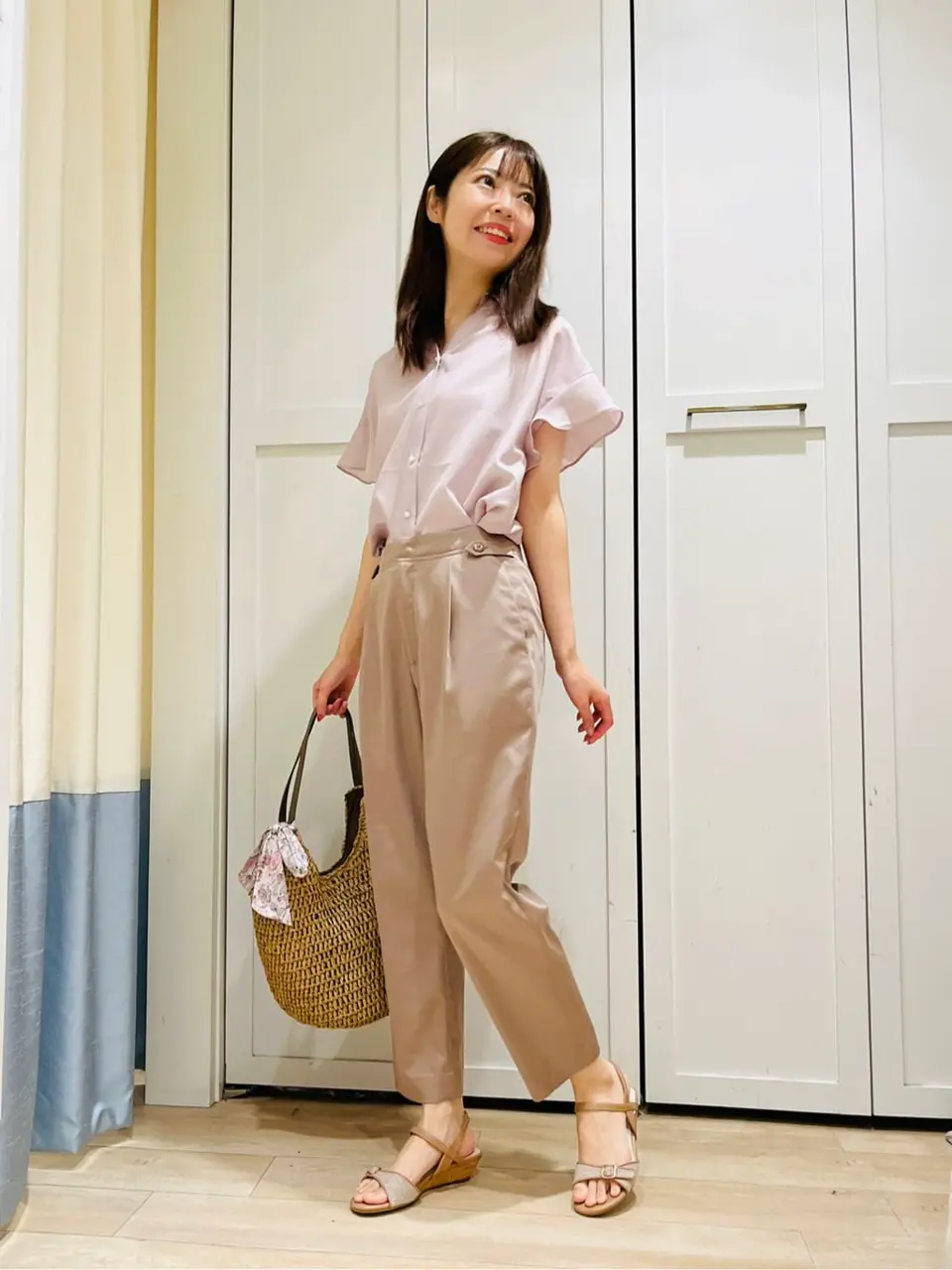 ANY SIS スタッフ コーディネート画像