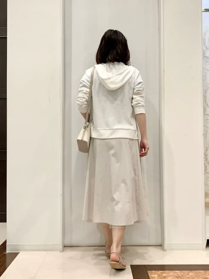 ANY SIS 横田 コーディネート画像