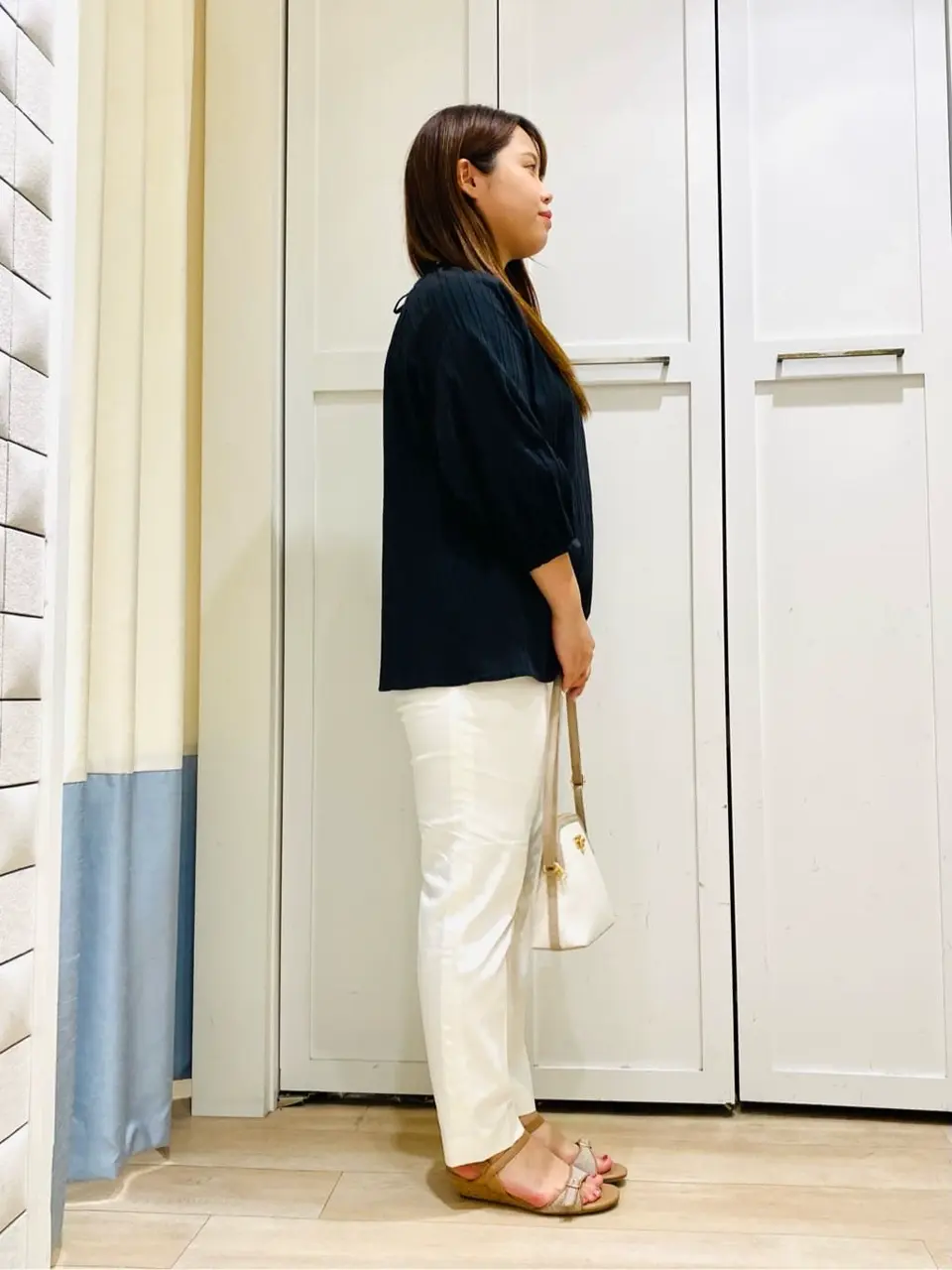 ANY SIS スタッフ コーディネート画像