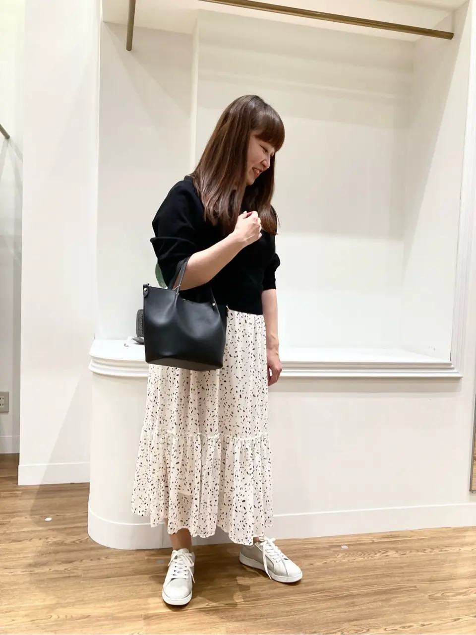 ANY SIS スタッフ コーディネート画像