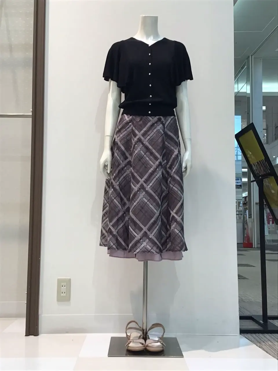 ANY SIS 布川 コーディネート画像