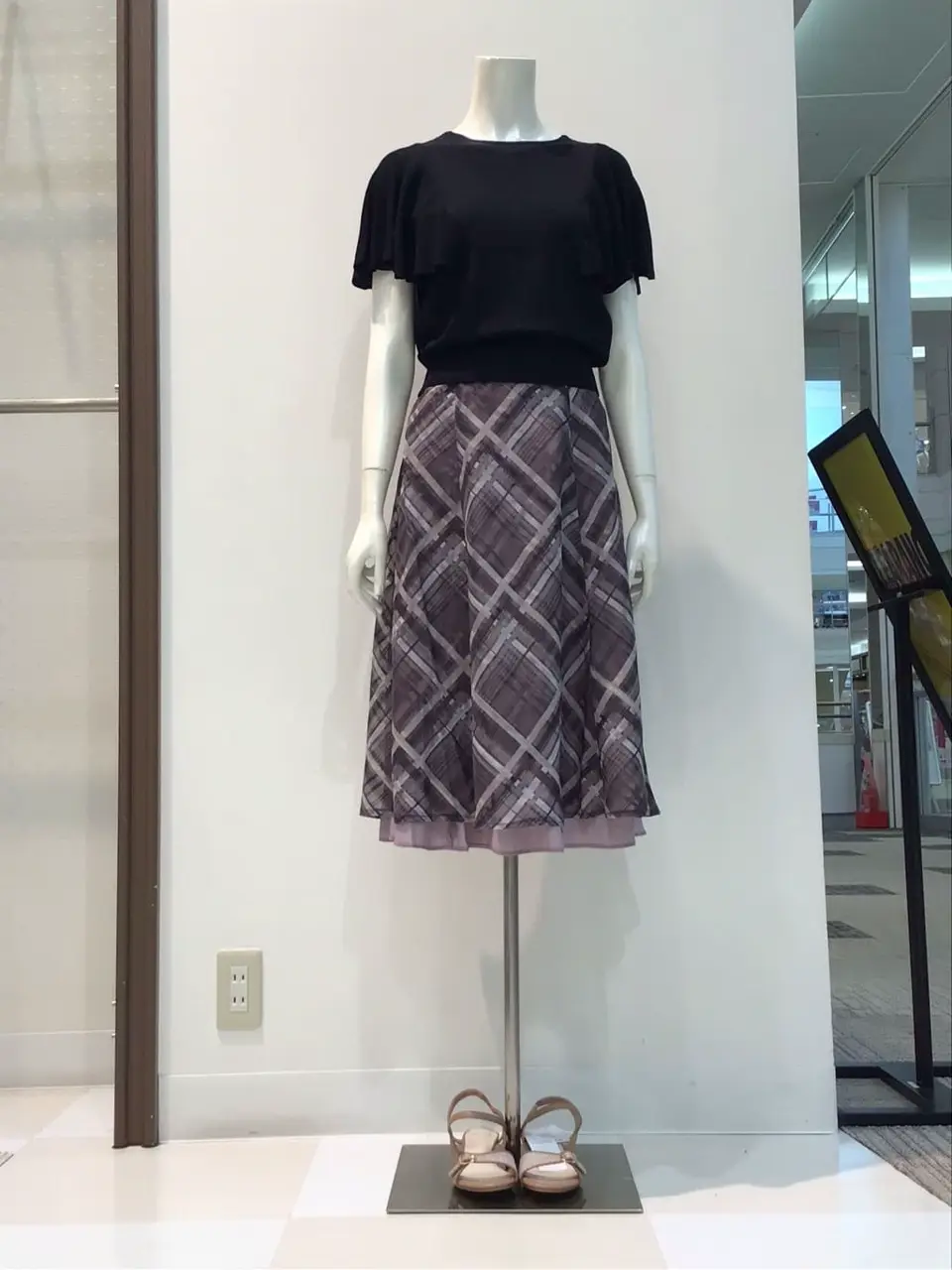 ANY SIS 布川 コーディネート画像