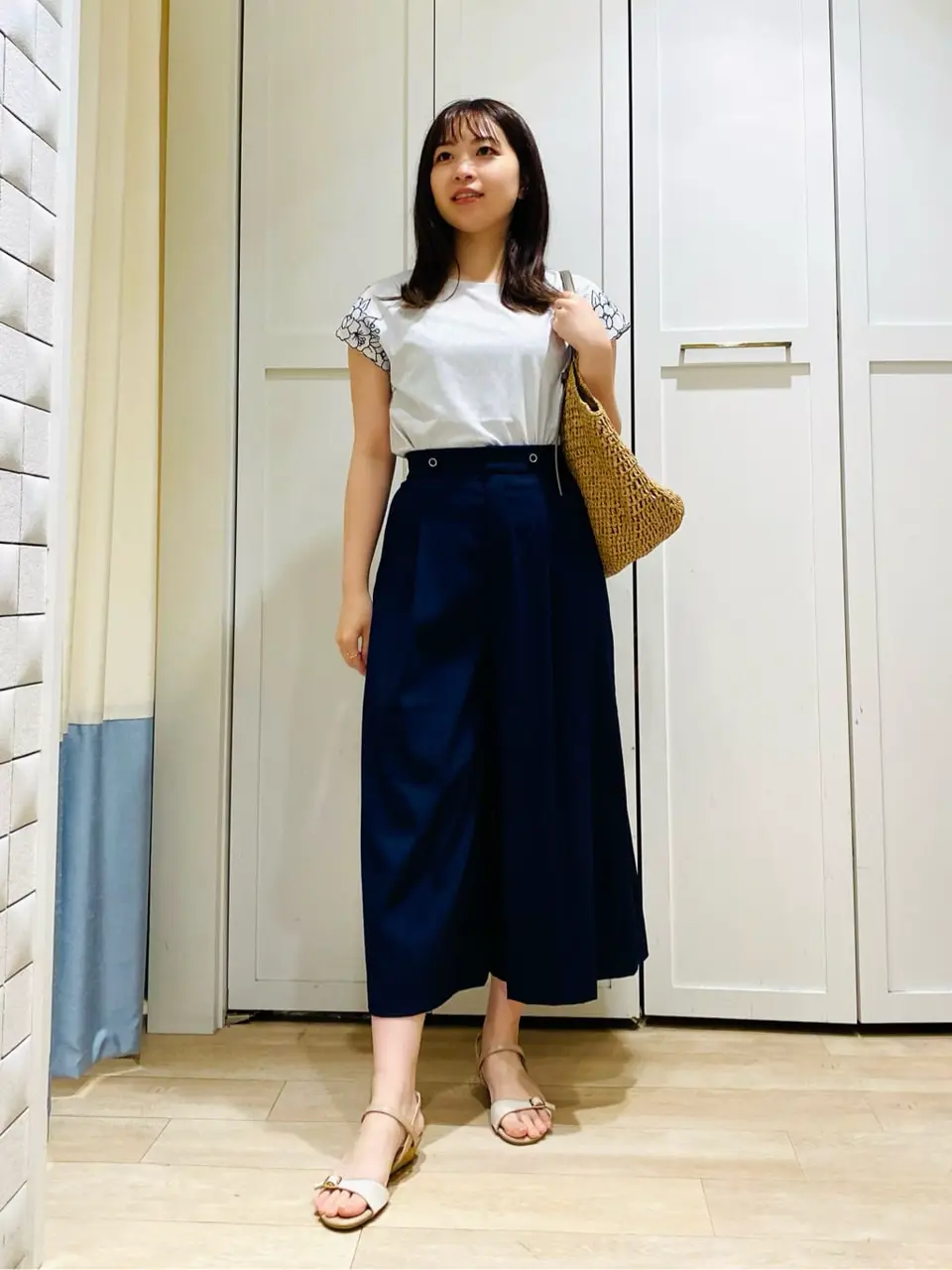 ANY SIS 藤田 コーディネート画像