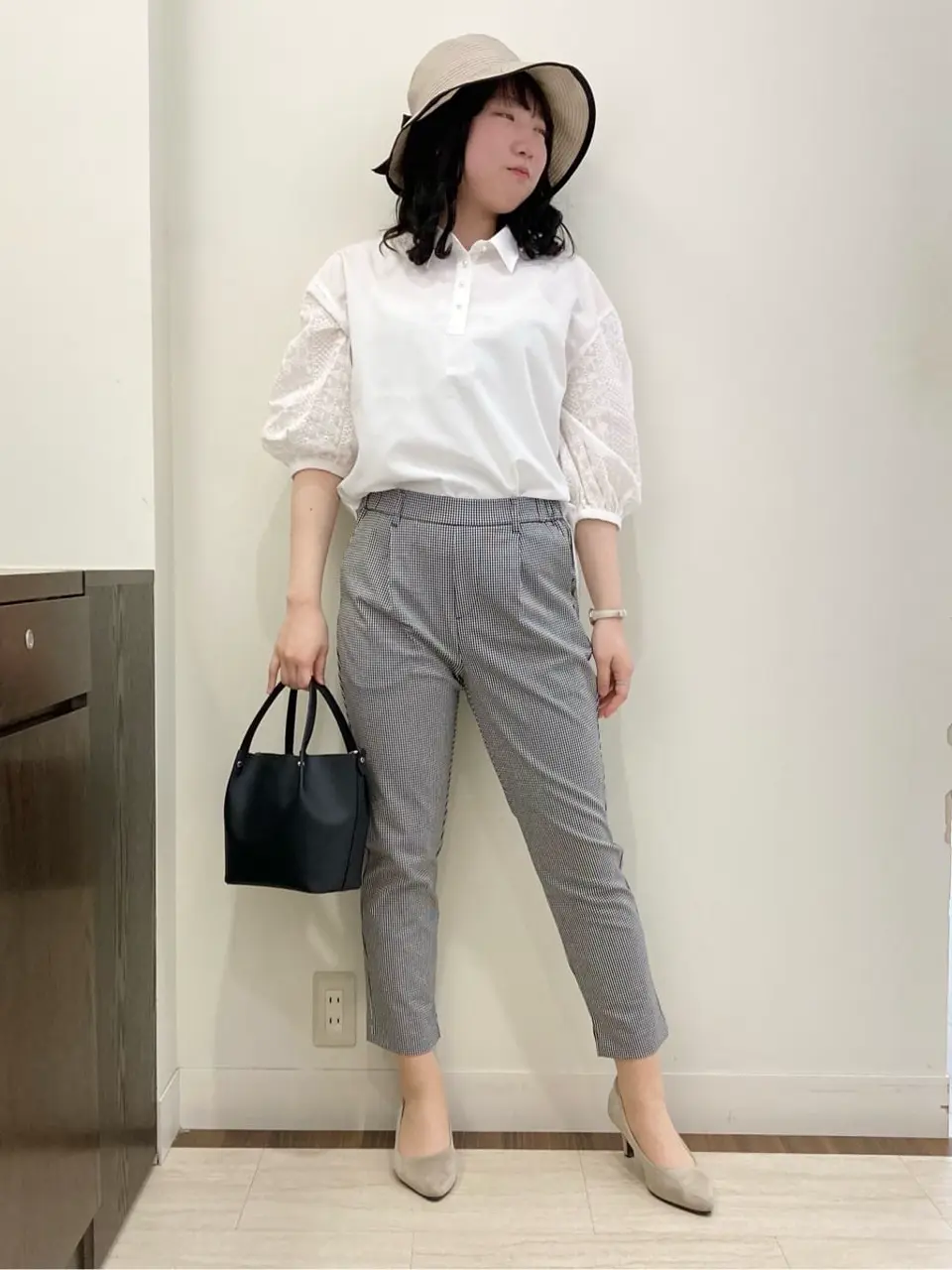 ANY SIS スタッフ コーディネート画像