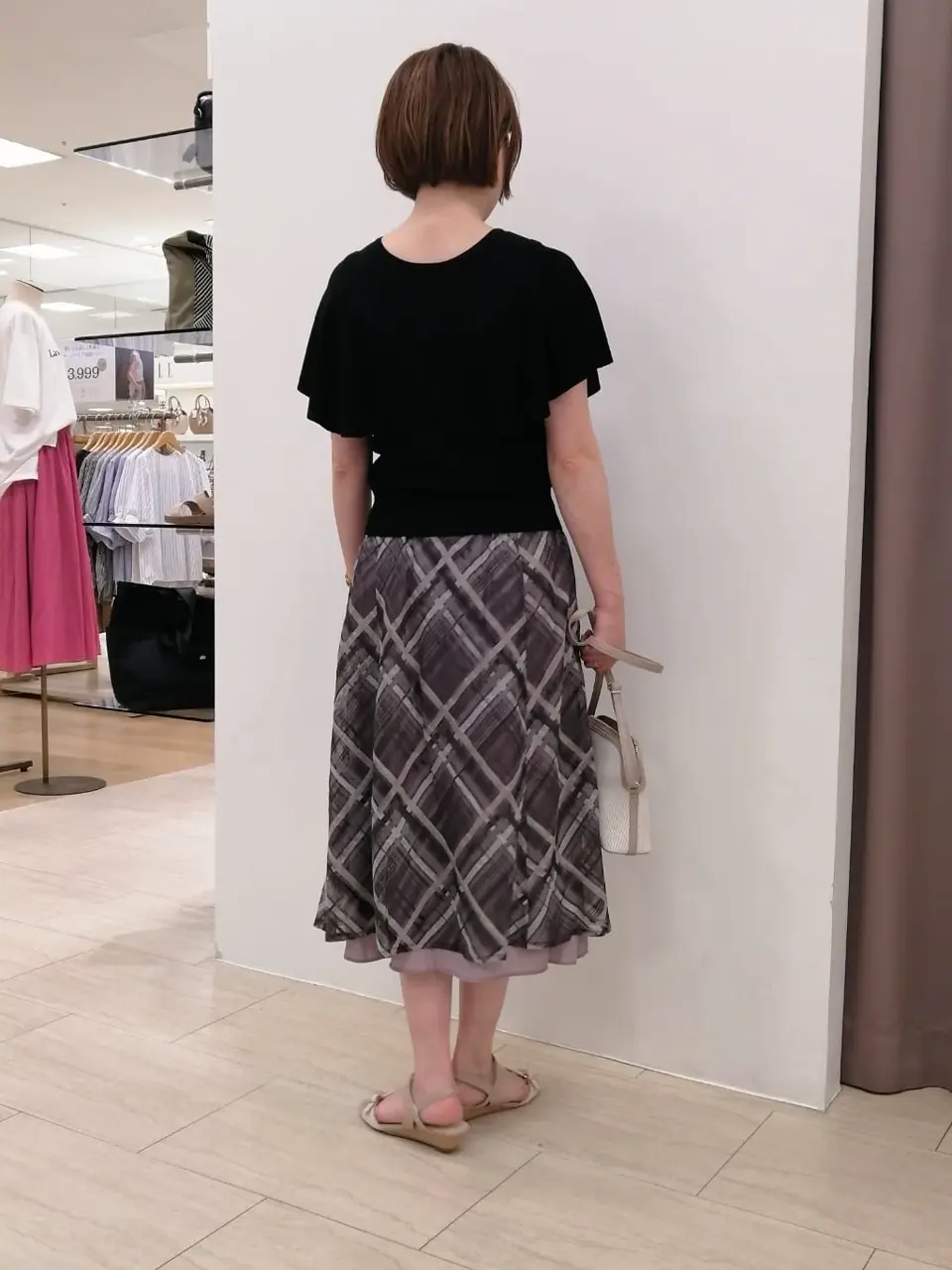 ANY SIS N コーディネート画像