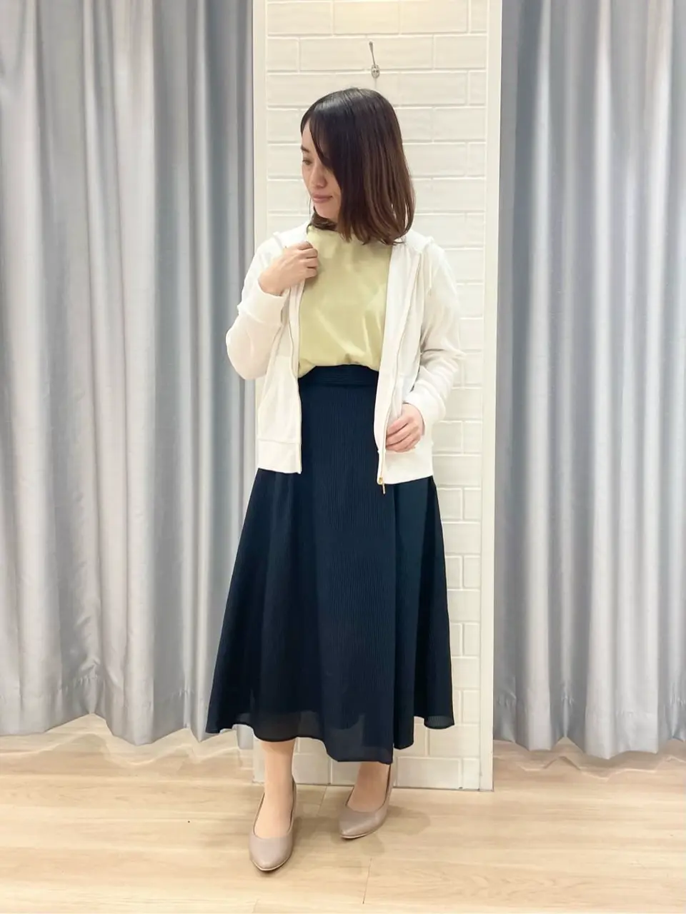 ANY SIS 丸岡 コーディネート画像