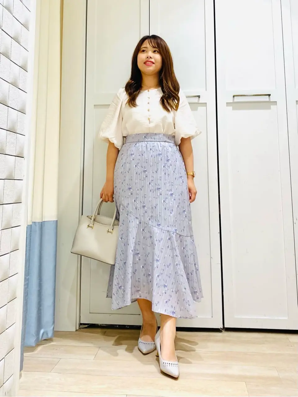 ANY SIS スタッフ コーディネート画像