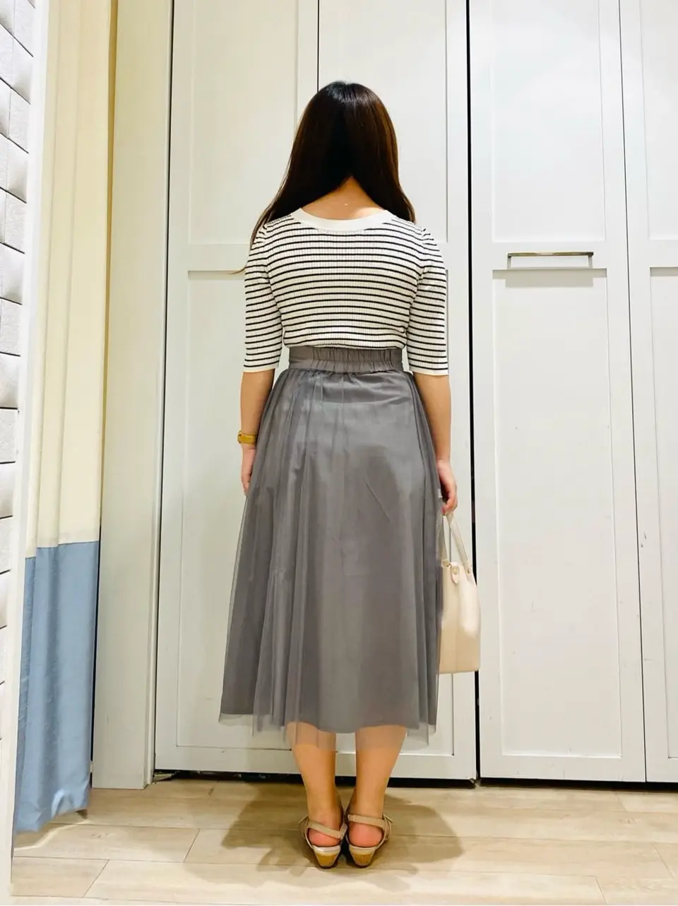 ANY SIS スタッフ コーディネート画像