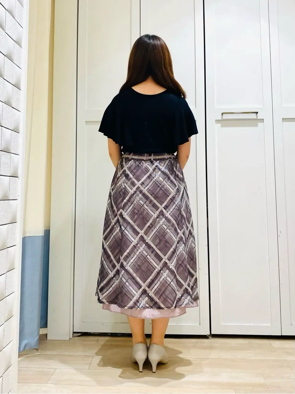 ANY SIS スタッフ コーディネート画像