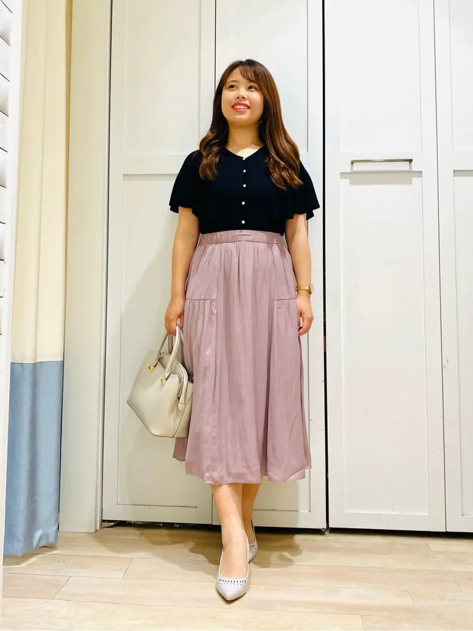 ANY SIS スタッフ コーディネート画像