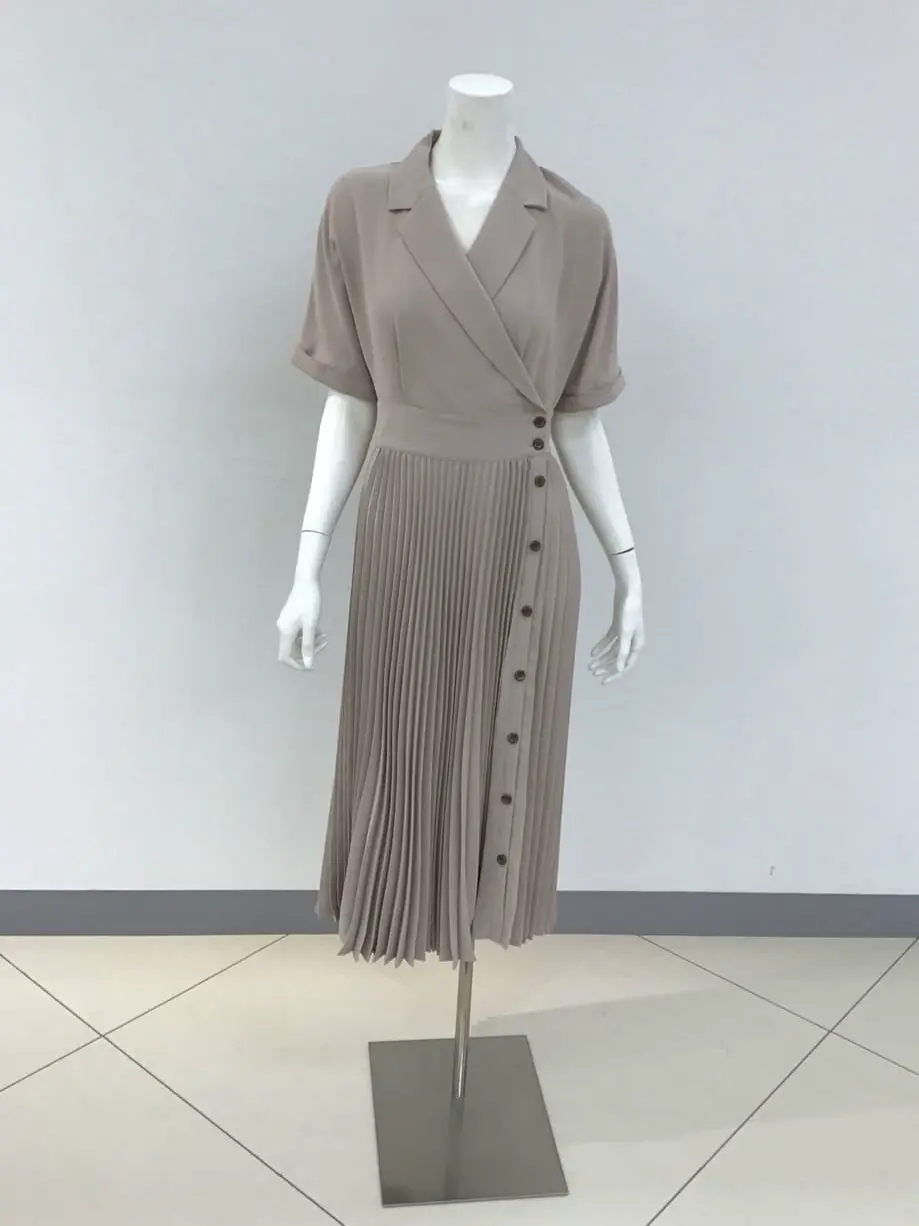 ANY SIS 橋本 コーディネート画像