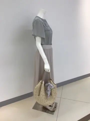 ANY SIS 橋本 コーディネート画像