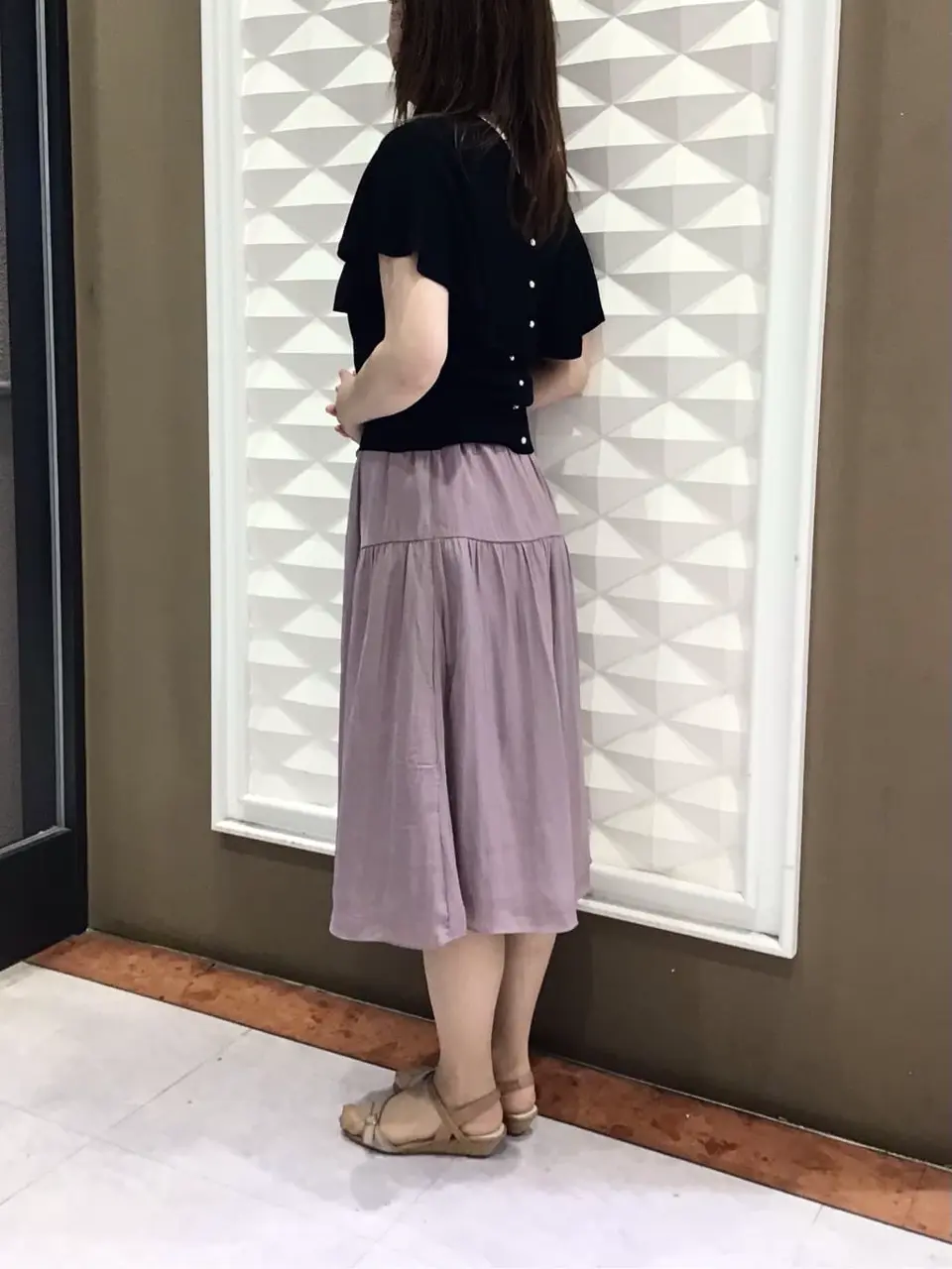 ANY SIS スタッフ コーディネート画像