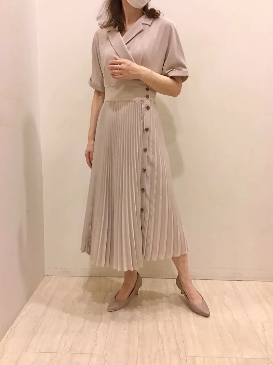 ANY SIS スタッフ コーディネート画像