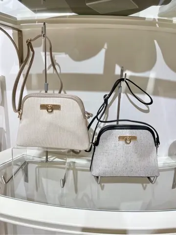 ANY SIS 今仲 コーディネート画像