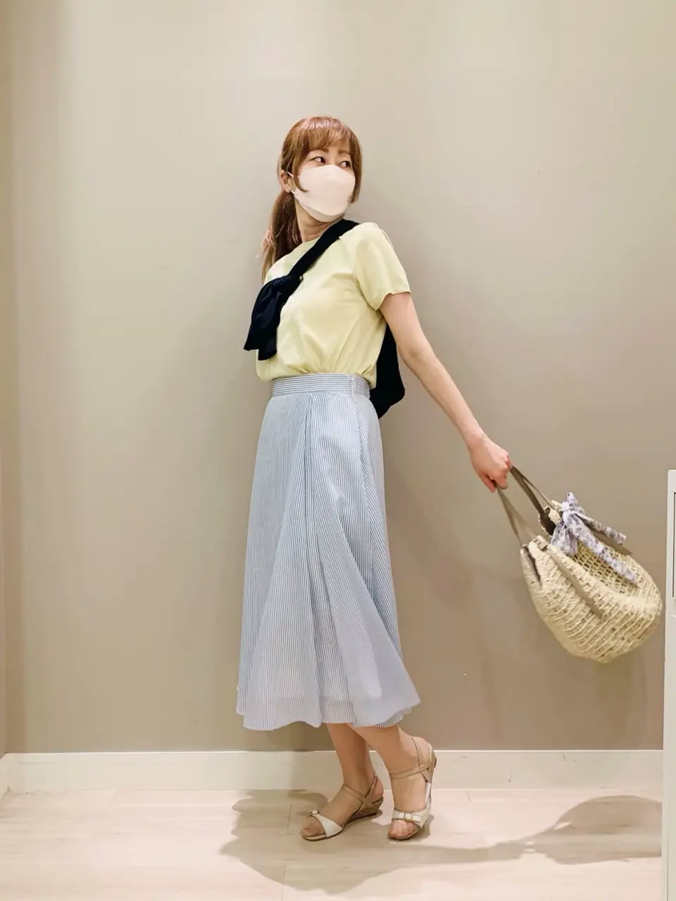 ANY SIS スタッフ コーディネート画像