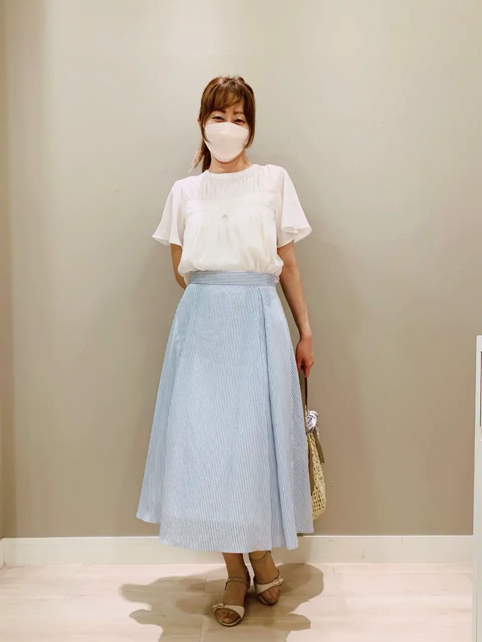 ANY SIS スタッフ コーディネート画像