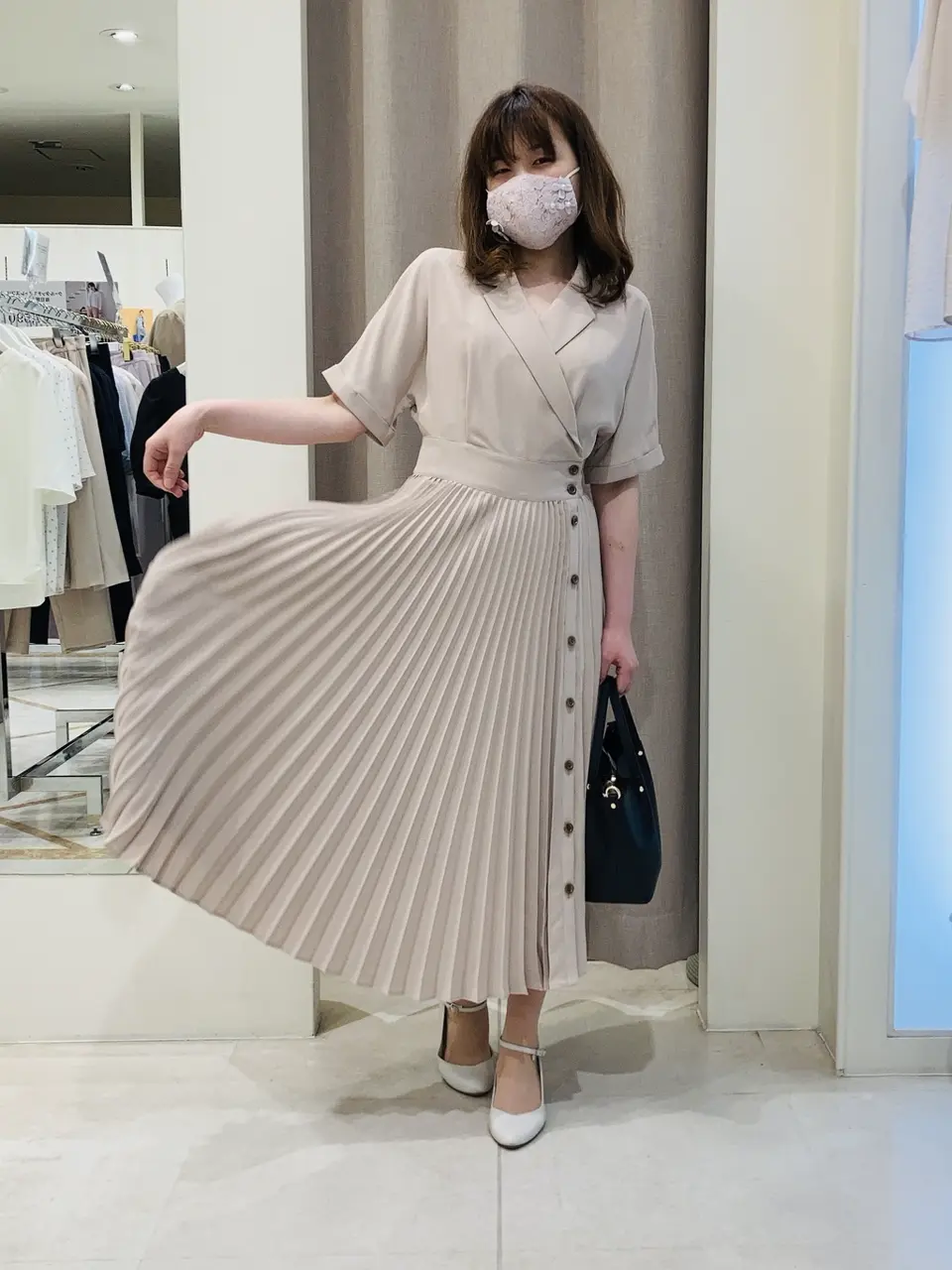 ANY SIS 川根　彩 コーディネート画像