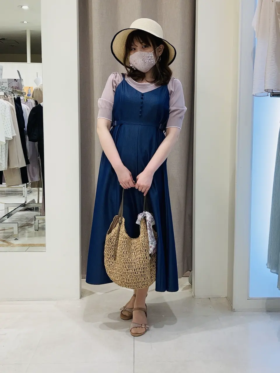 ANY SIS 川根　彩 コーディネート画像