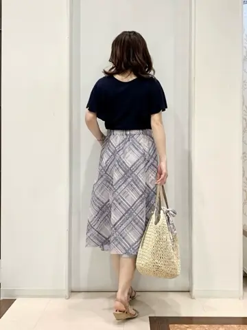 ANY SIS 横田 コーディネート画像