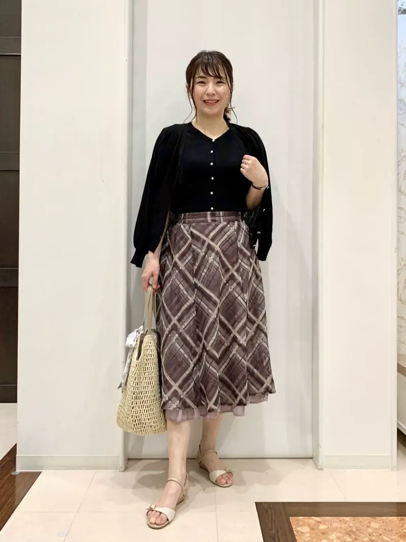 ANY SIS 横田 コーディネート画像