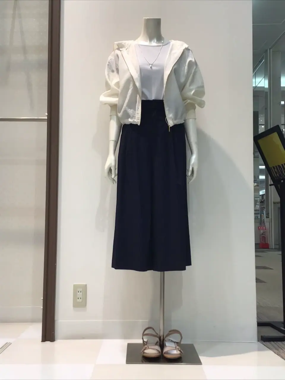 ANY SIS 布川 コーディネート画像