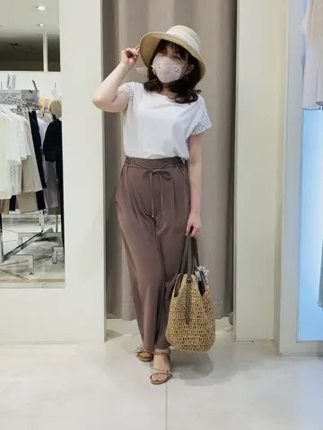 ANY SIS 川根　彩 コーディネート画像