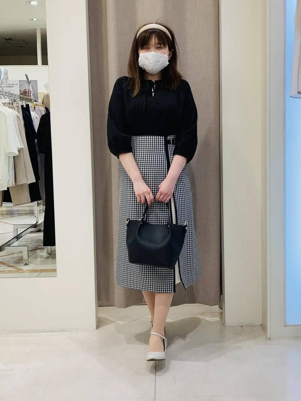 ANY SIS 川根　彩 コーディネート画像