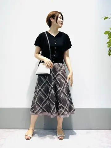 ANY SIS 岡本 コーディネート画像