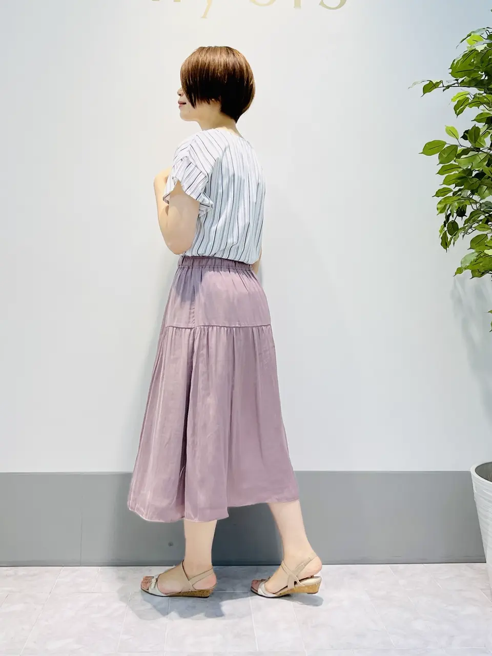 ANY SIS 岡本 コーディネート画像