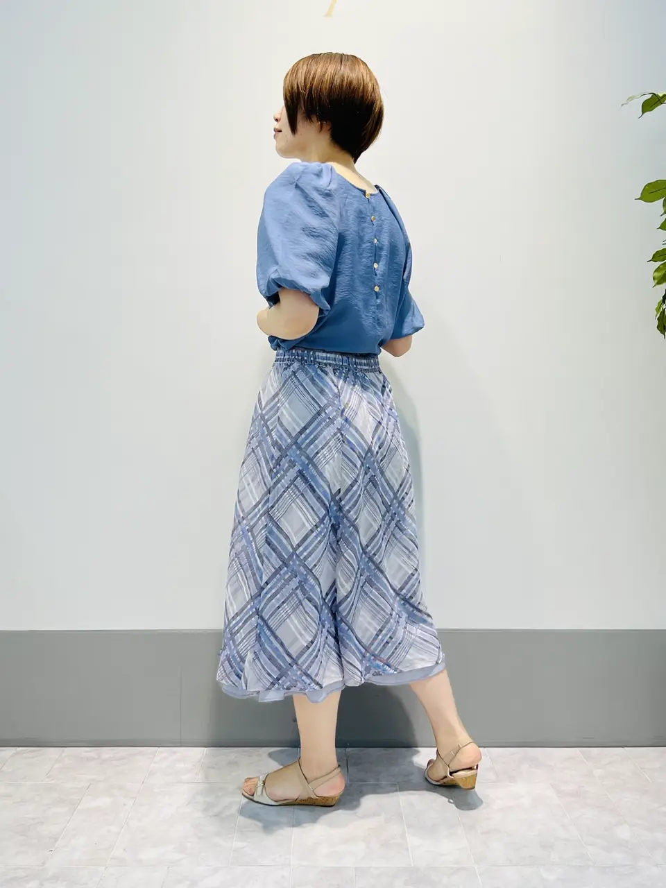 ANY SIS 岡本 コーディネート画像