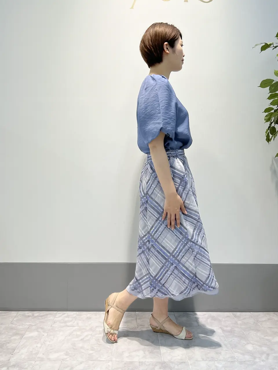 ANY SIS 岡本 コーディネート画像