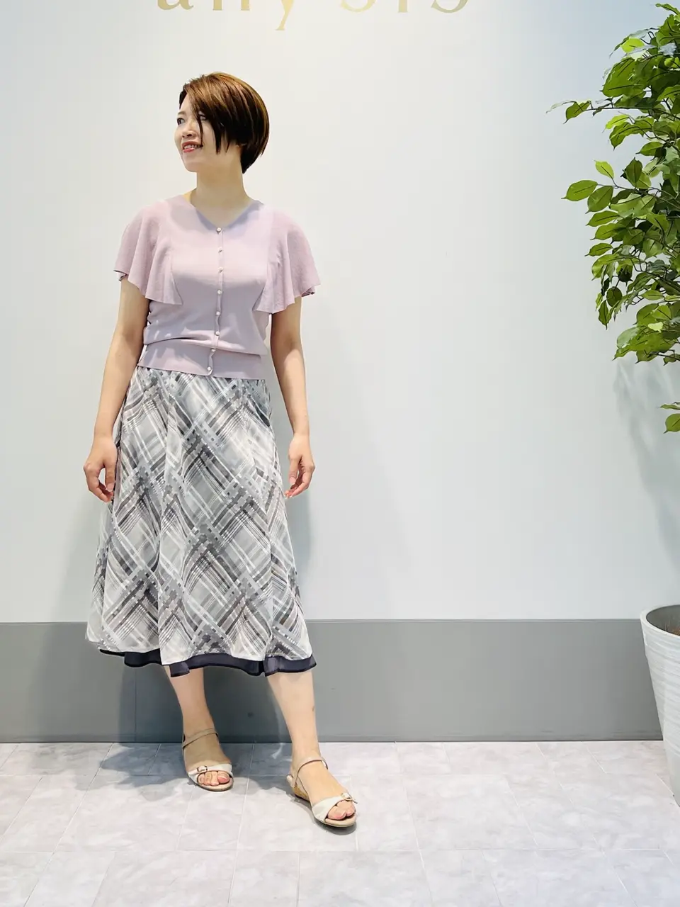 ANY SIS 岡本 コーディネート画像