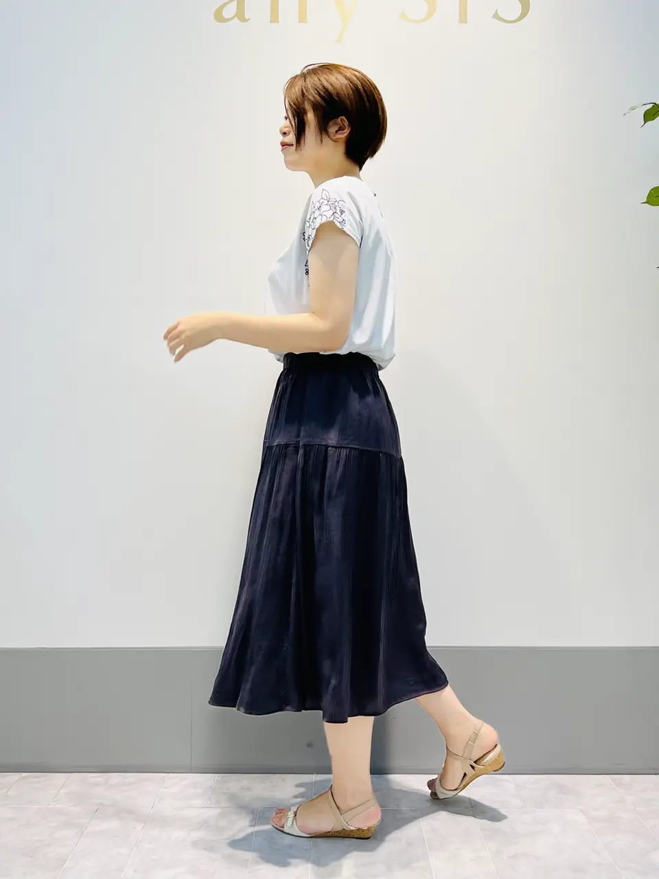 ANY SIS 岡本 コーディネート画像