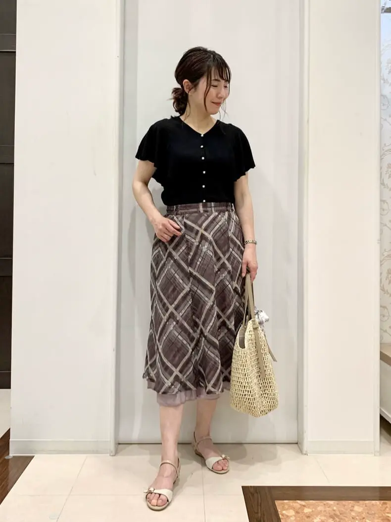 ANY SIS 横田 コーディネート画像