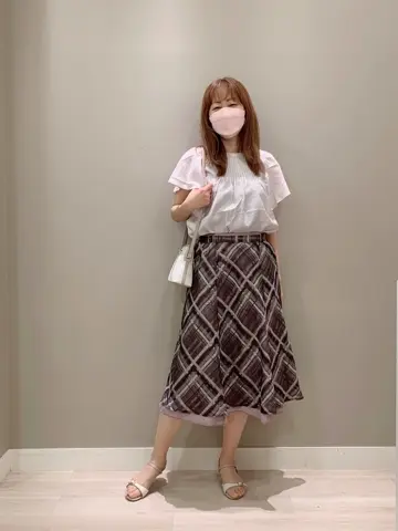 ANY SIS スタッフ コーディネート画像