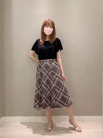 ANY SIS スタッフ コーディネート画像