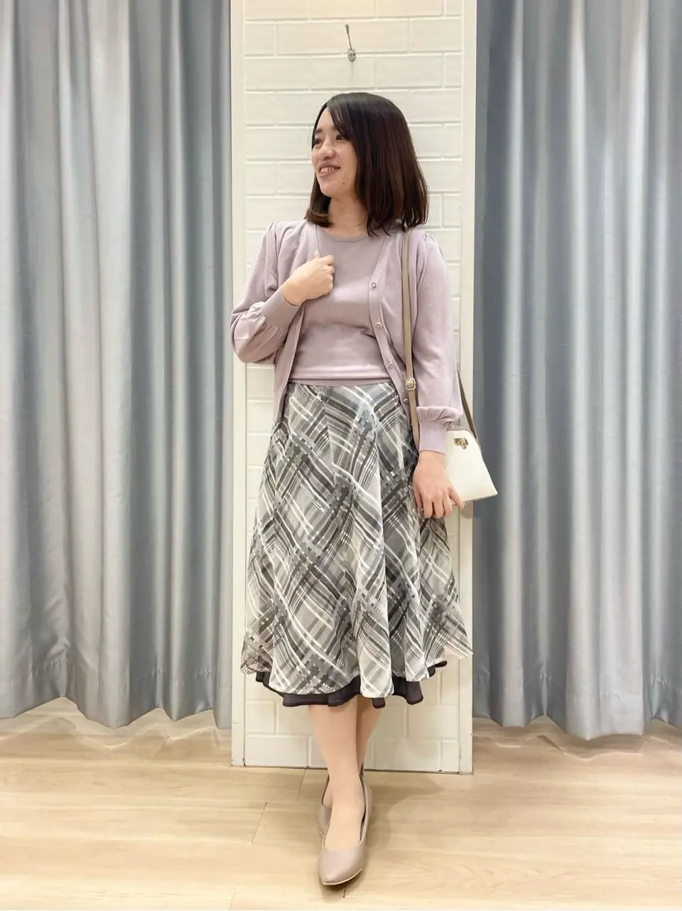 ANY SIS 丸岡 コーディネート画像