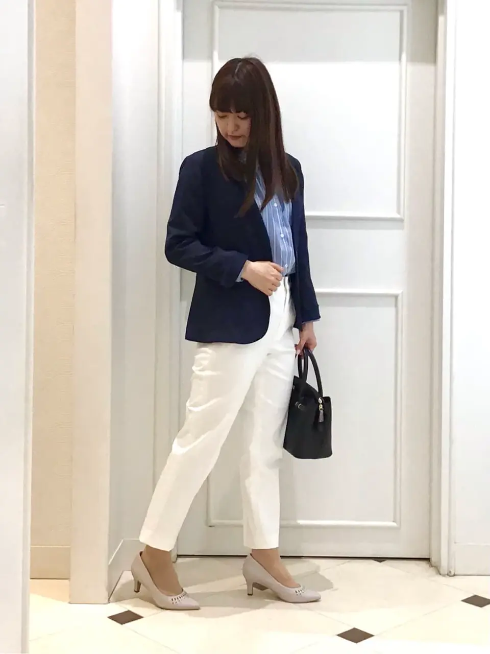 ANY SIS スタッフ コーディネート画像