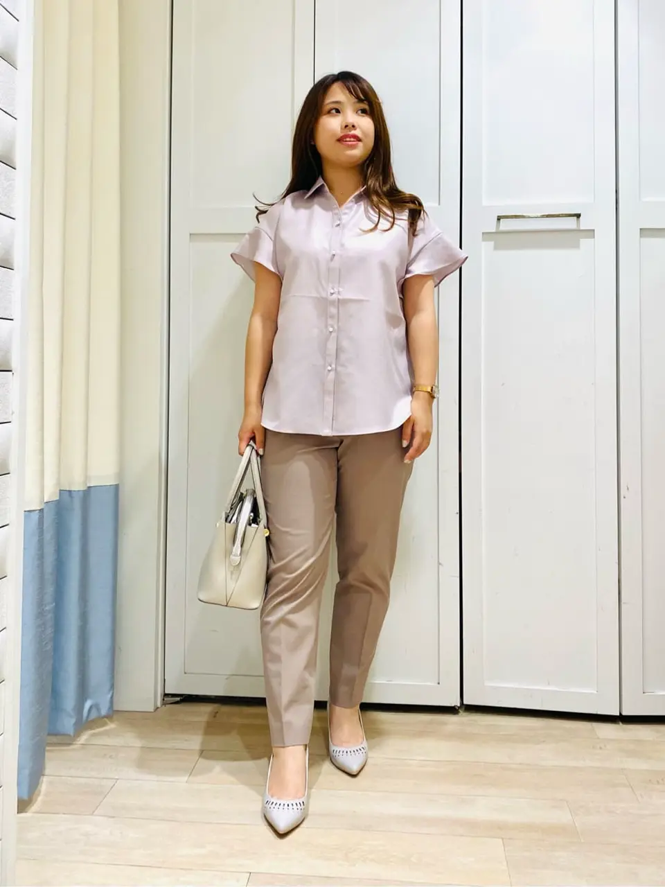 ANY SIS スタッフ コーディネート画像