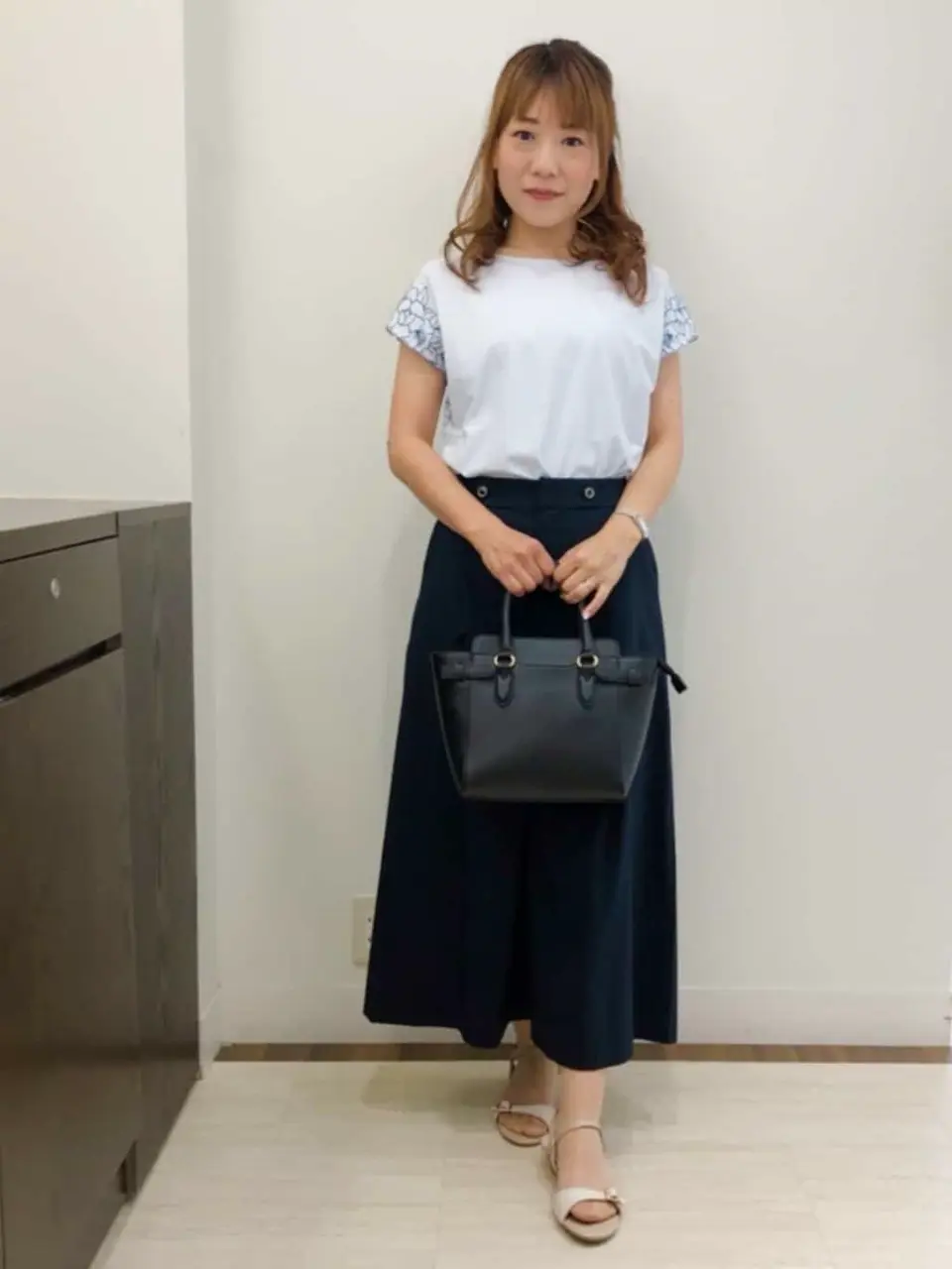 ANY SIS スタッフ コーディネート画像