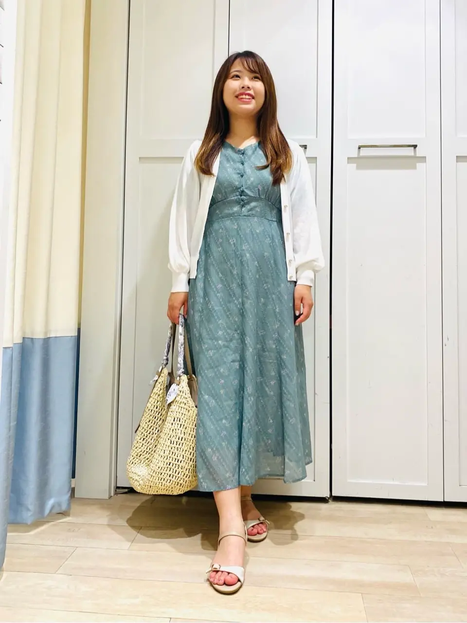 ANY SIS スタッフ コーディネート画像