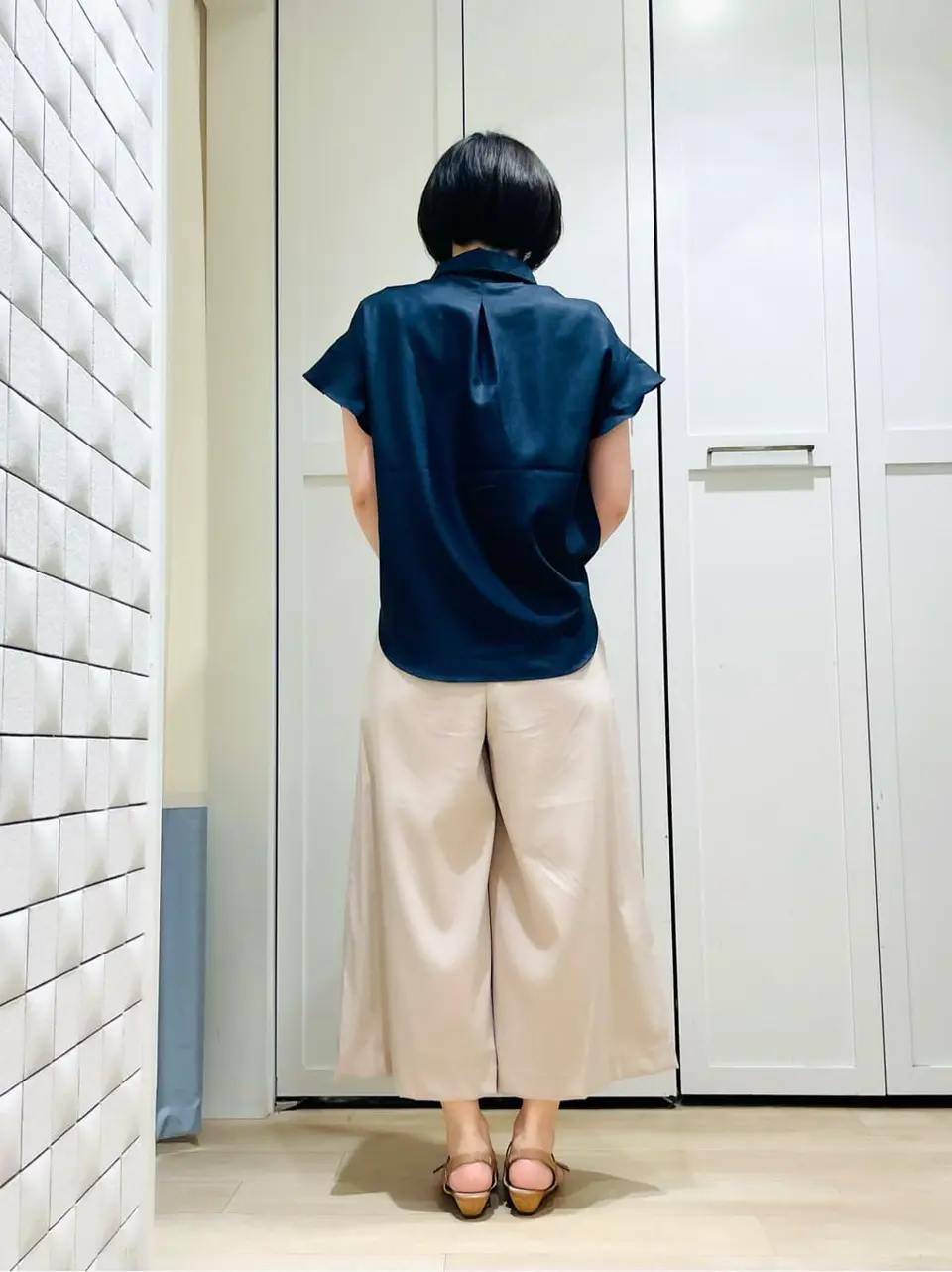 ANY SIS スタッフ コーディネート画像