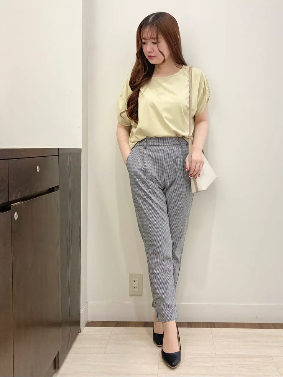 ANY SIS スタッフ コーディネート画像