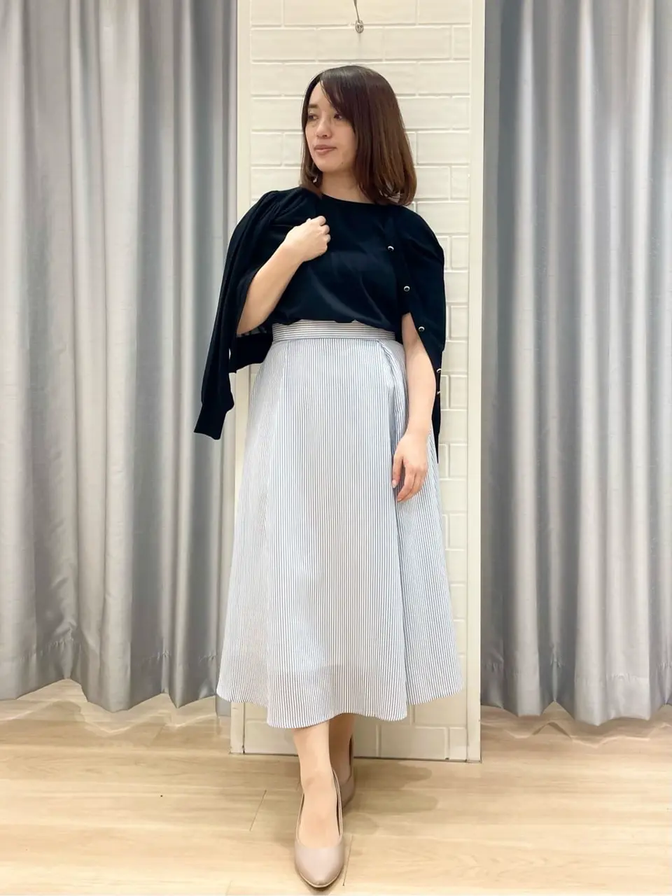 ANY SIS 丸岡 コーディネート画像