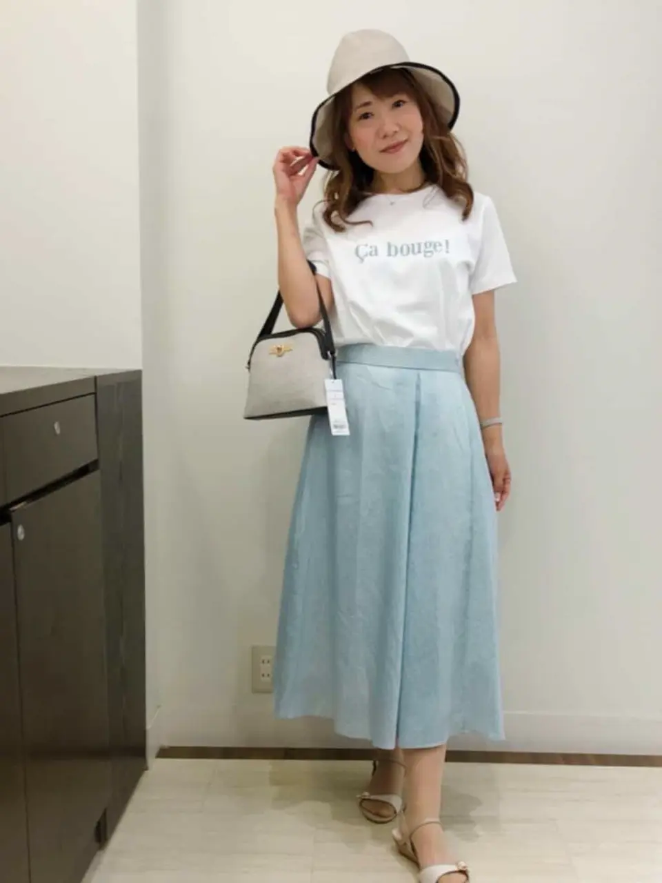 ANY SIS スタッフ コーディネート画像