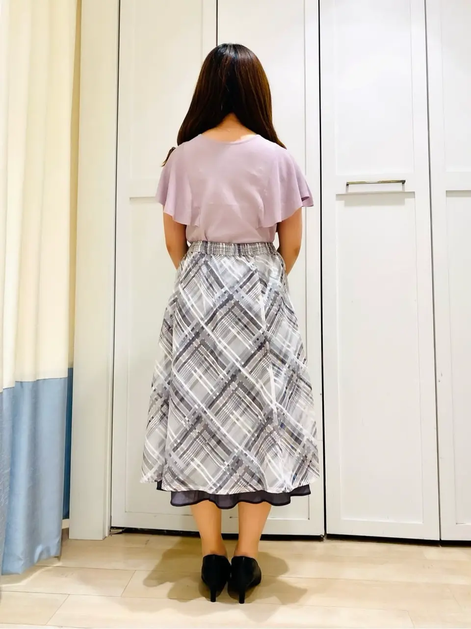 ANY SIS スタッフ コーディネート画像