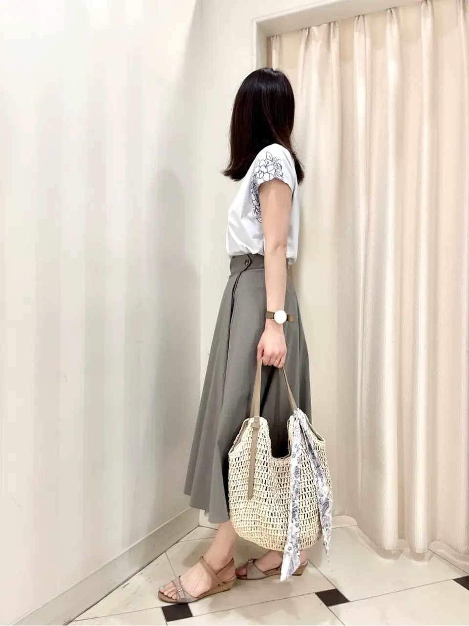 ANY SIS 金井 コーディネート画像